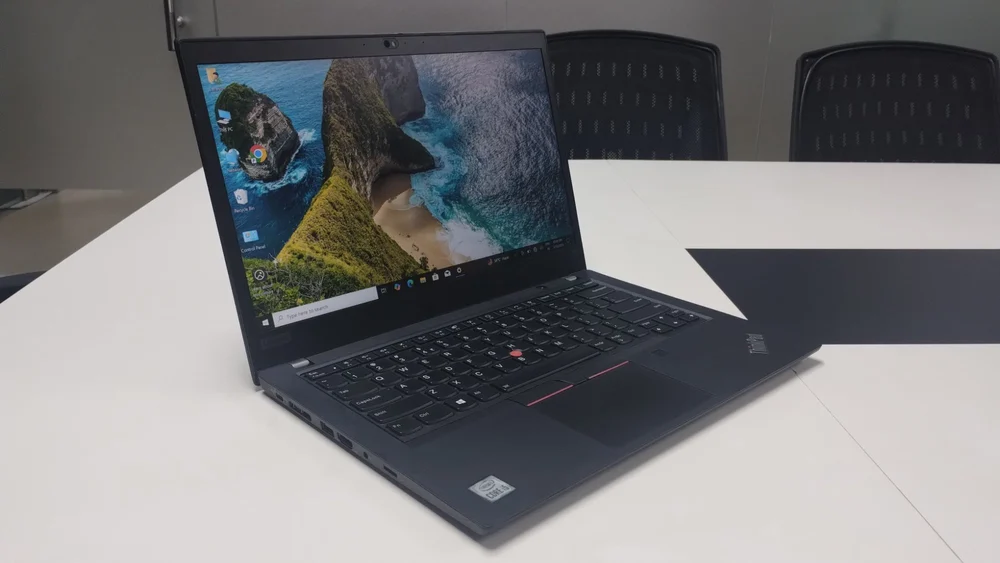 Lenovo Ryzen 7