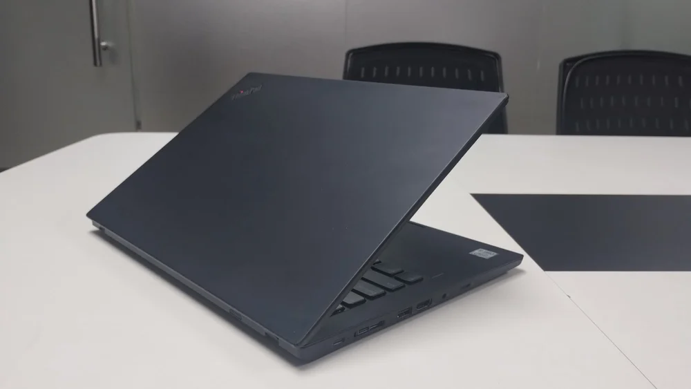 Lenovo Ryzen 7