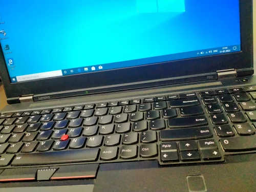 LAPTOP P-50 LENOVO